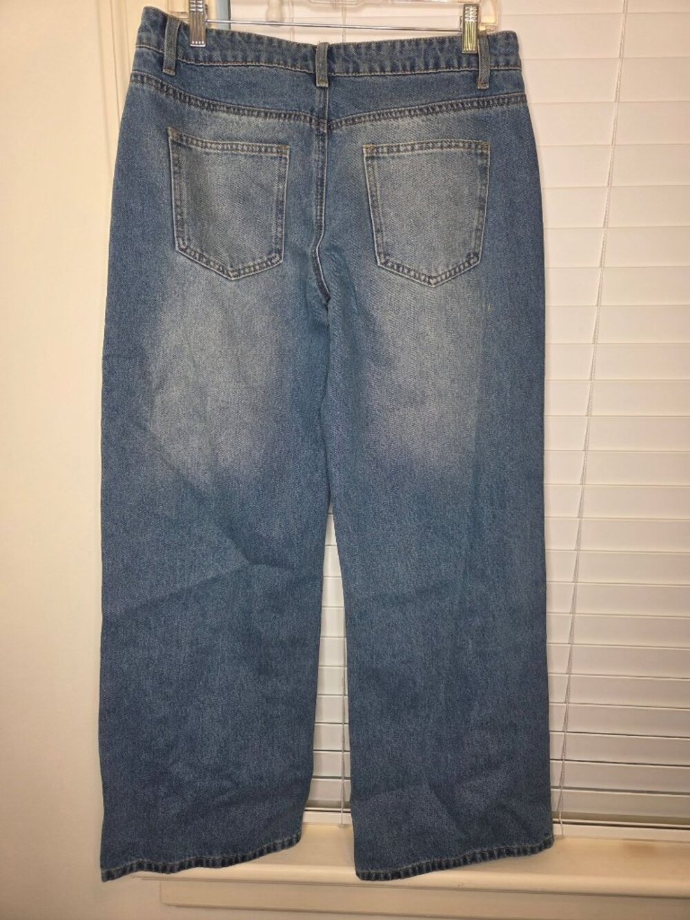 NEW Edikted Womens Wide-Leg High-Rise Jeans L Blue Denim Retro Streetwear - Picture 7 of 8